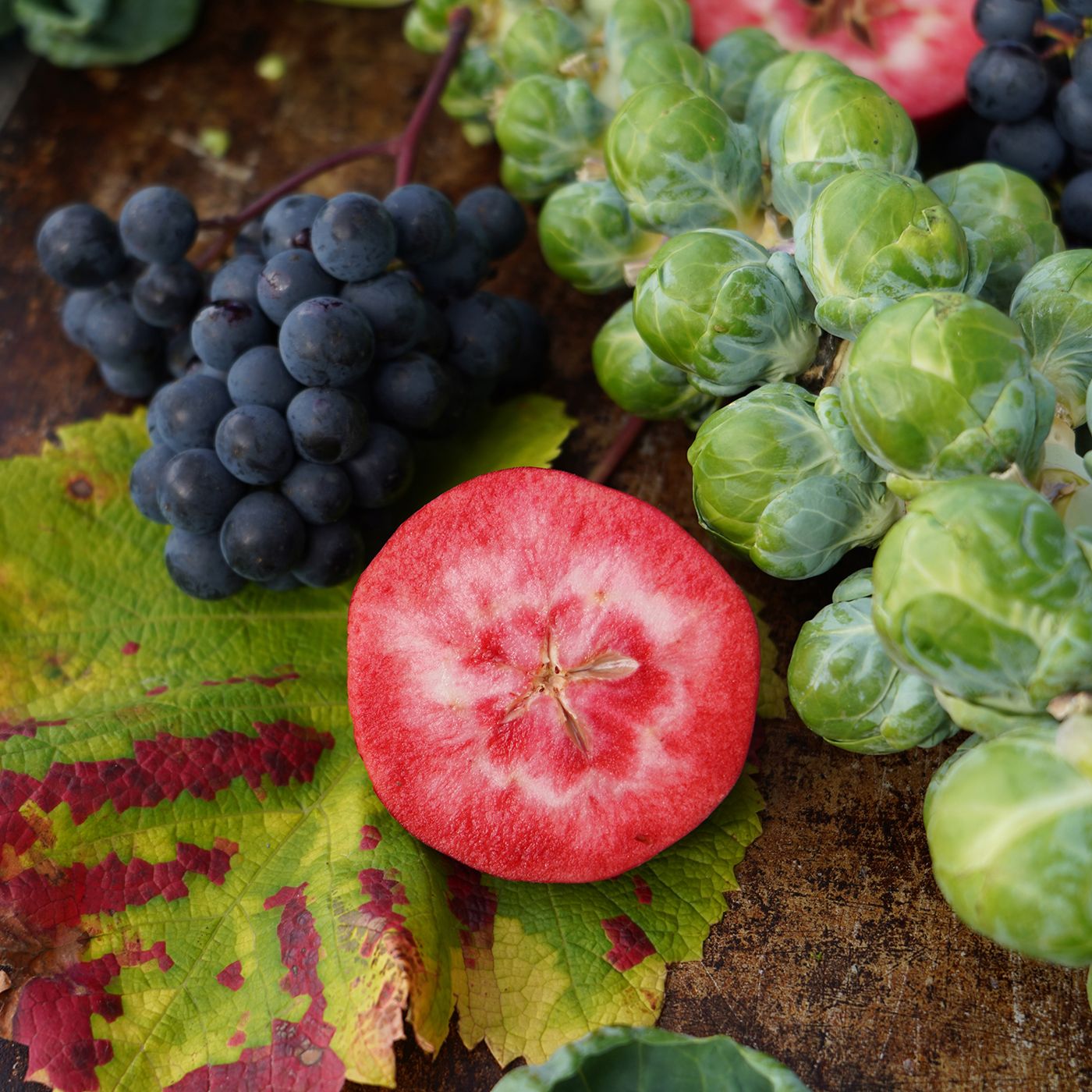Grapes, apples and vegetables from Flädie